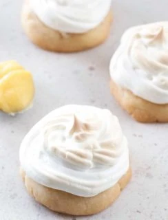 Lemon Meringue Cookies | cakenknife.com