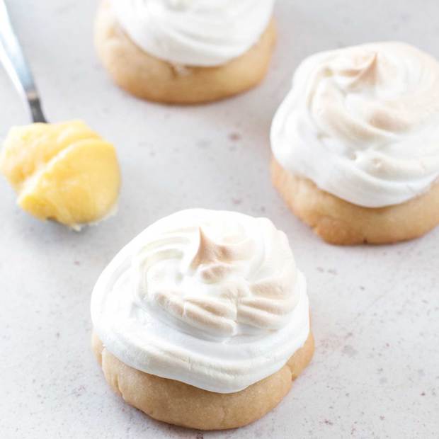 Lemon Meringue Cookies | cakenknife.com