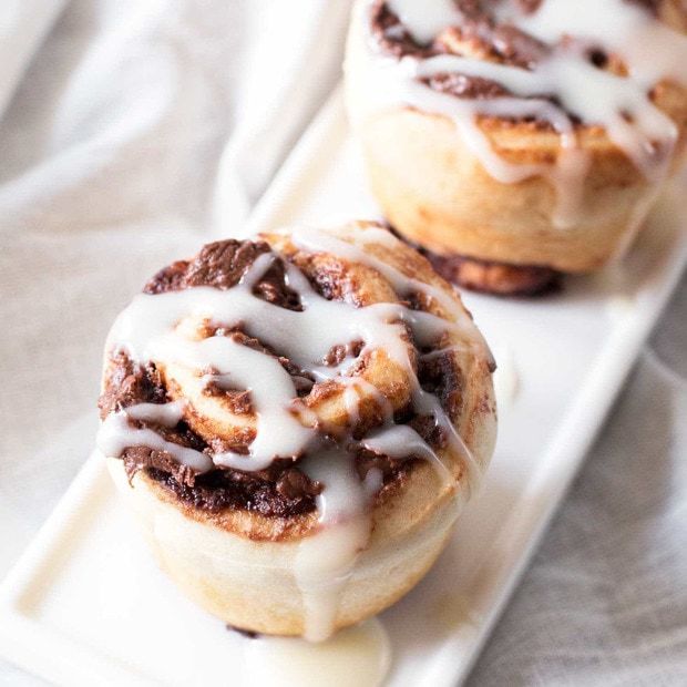 Mini Nutella Cinnamon Rolls | cakenknife.com