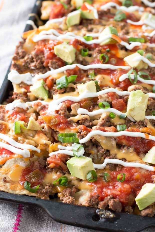 Loaded Nachos (Extra Spicy!} | cakenknife.com