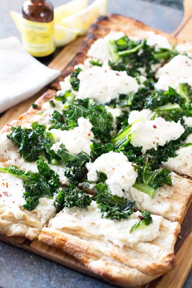 Grilled Lemon Kale Ricotta Flatbread | cakenknife.com