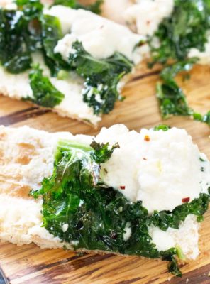 Grilled Lemon Kale Ricotta Flatbread | cakenknife.com