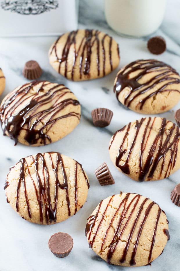 Caramel Stuffed Peanut Butter Cookies | cakenknife.com