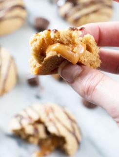 Caramel Stuffed Peanut Butter Cookies | cakenknife.com