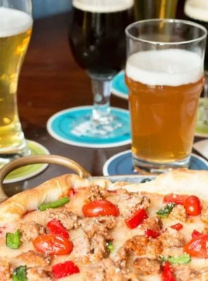 Beer Tasting Pizza Party | cakenknife.com