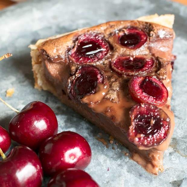 Nutella Cherry Tart | cakenknife.com