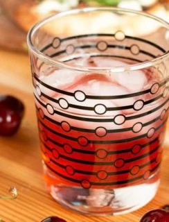 Very Cherry Amaretto Sour | cakenknife.com