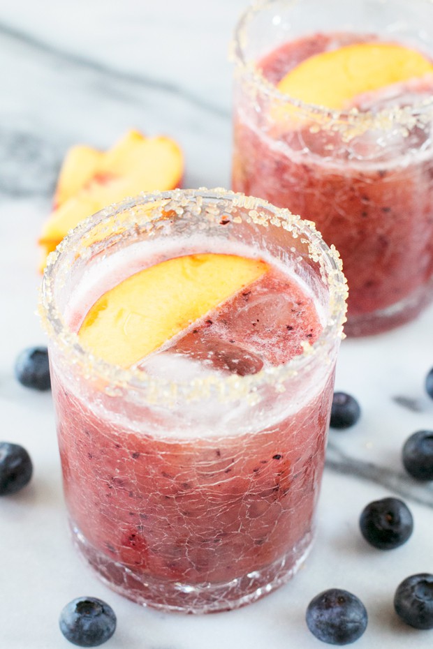 Peach Blueberry Margarita Recipe | cakenknife.com