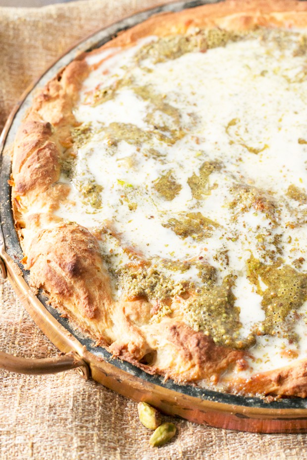 PistachioPestoPizzaPhotograph Cake 'n Knife