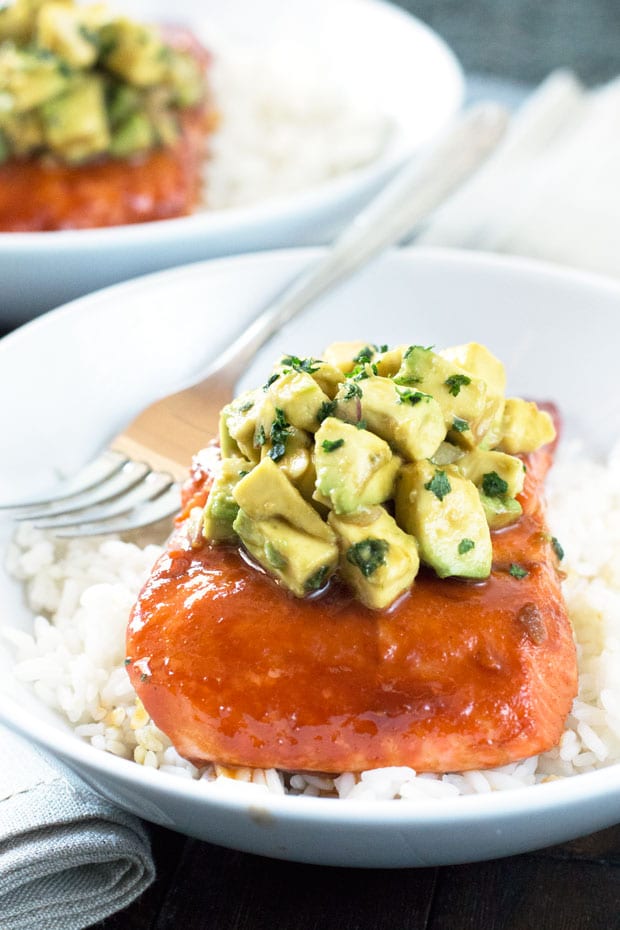 Sriracha Glazed Salmon with Asian Avocado Salsa | cakenknife.com