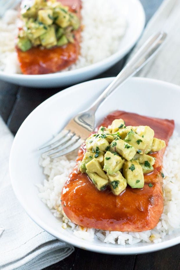 Sriracha Glazed Salmon with Asian Avocado Salsa | cakenknife.com