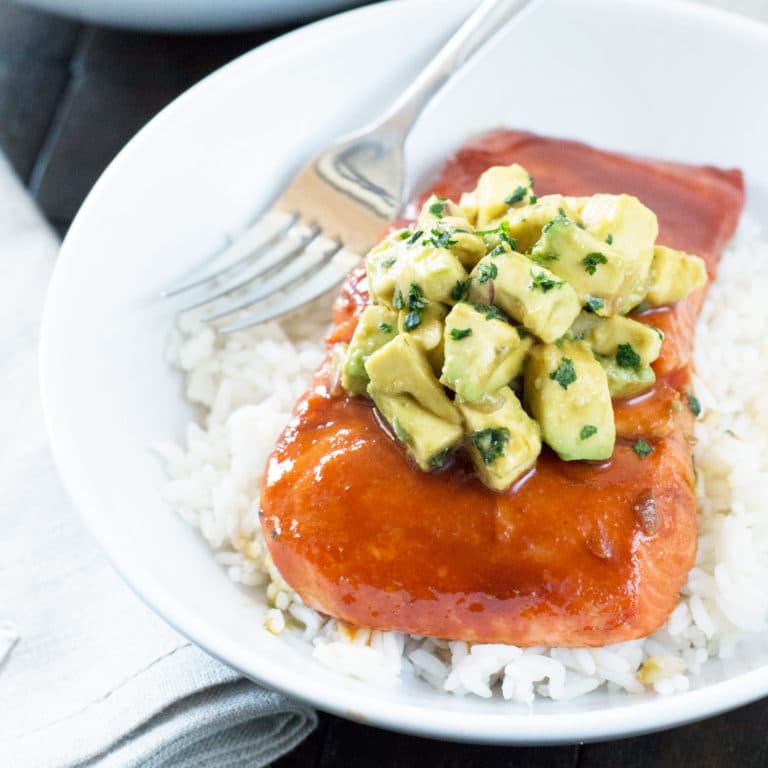 Sriracha Glazed Salmon with Asian Avocado Salsa | cakenknife.com