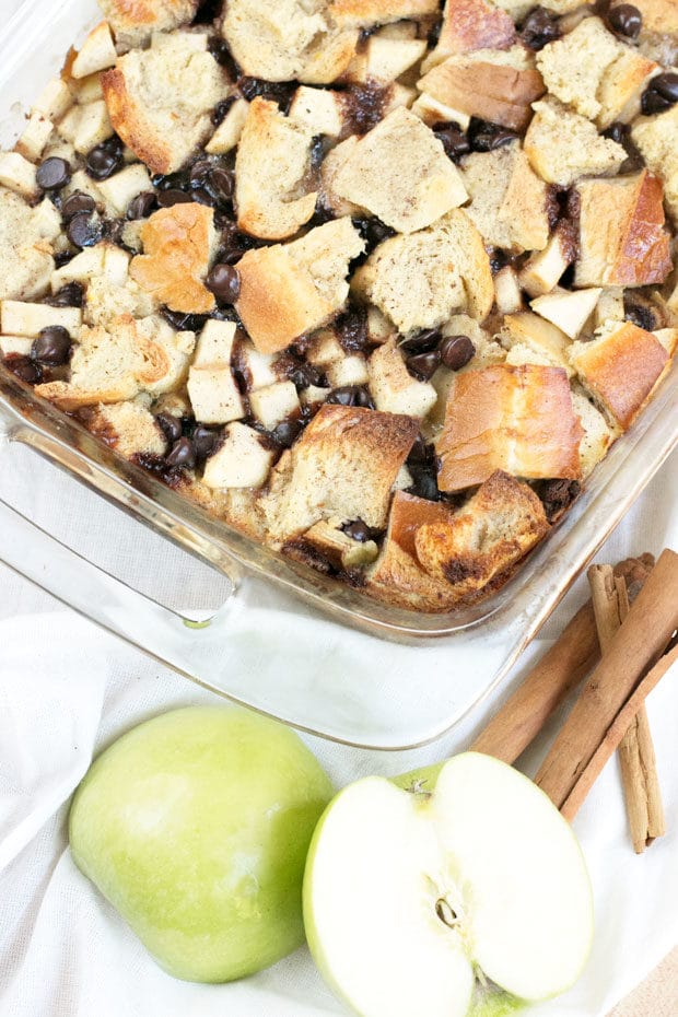 Chocolate Chip Apple Pie Bread Pudding | cakenknife.com