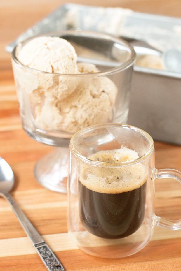 Boozy Pumpkin Spice Affogato + a KitchenAid® giveaway! | cakenknife.com