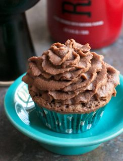Chocolate Stout Cupcakes with Chocolate Bourbon Frosting | cakenknife.com