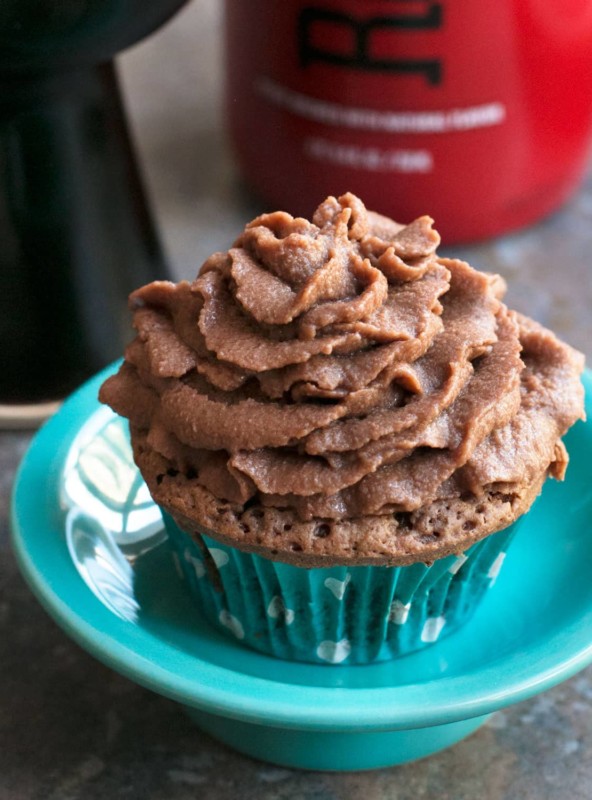 Chocolate Stout Cupcakes with Chocolate Bourbon Frosting | cakenknife.com