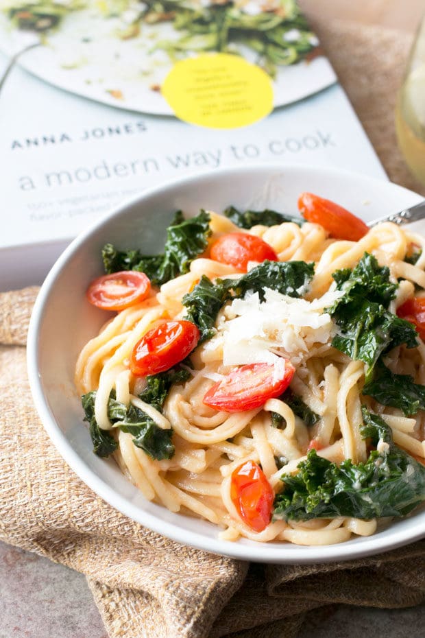 Kale, Tomato, and Lemon Magic One-Pot Spaghetti | cakenknife.com