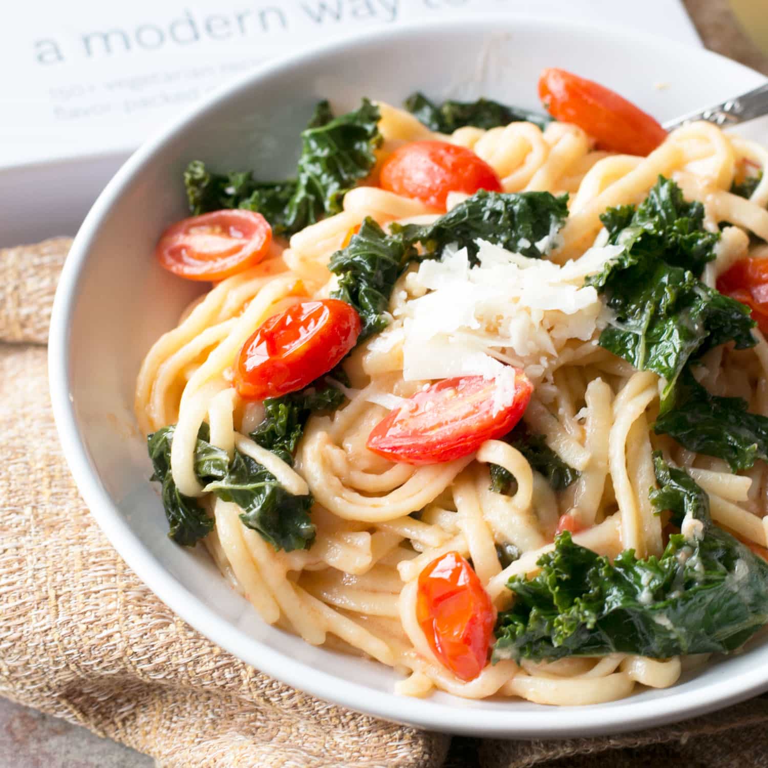 Kale, Tomato, and Lemon Magic One-Pot Spaghetti | cakenknife.com