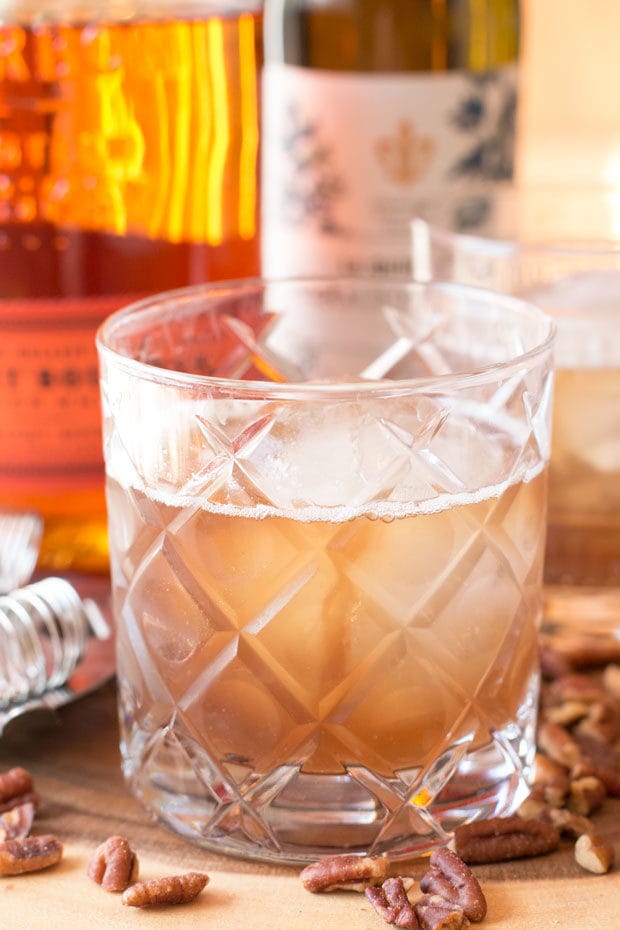 Pecan Pie Manhattan | cakenknife.com