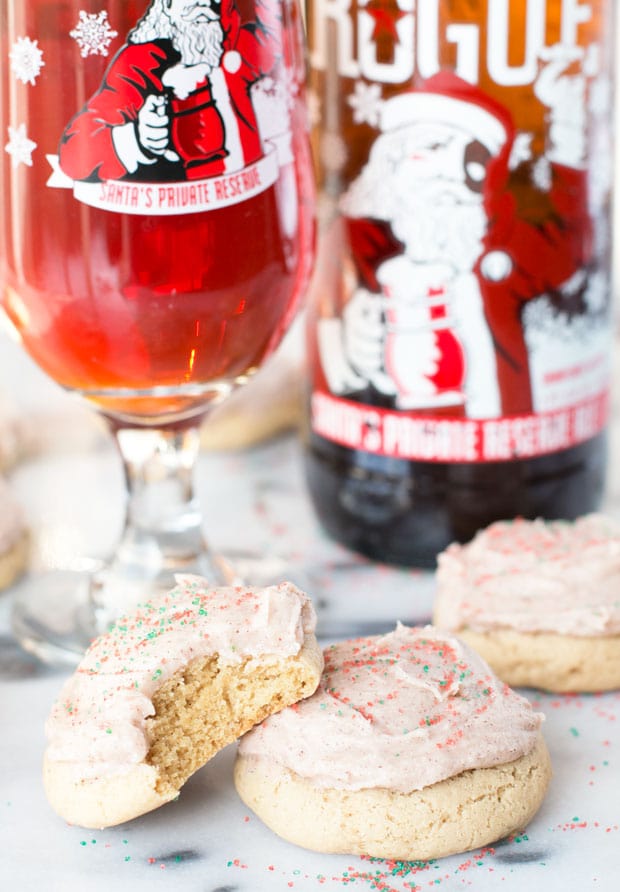 Christmas Ale Sugar Cookies with Spiced Buttercream Frosting | cakenknife.com