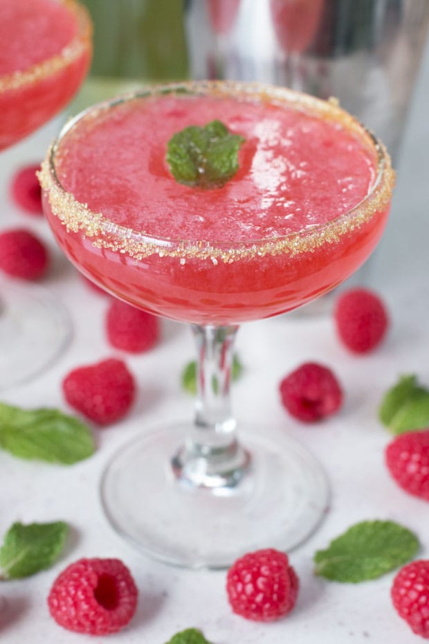 Raspberry Mint Sparklers | cakenknife.com