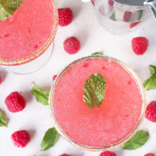 Raspberry Mint Sparklers | cakenknife.com