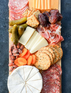 easy charcuterie board