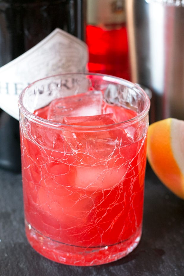 Pomelo Grapefruit Negroni | cakenknife.com