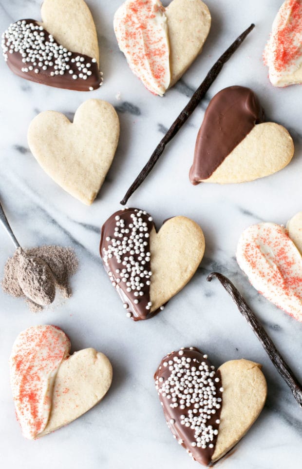 Vanilla Bean Cardamom Sugar Cookies | cakenknife.com