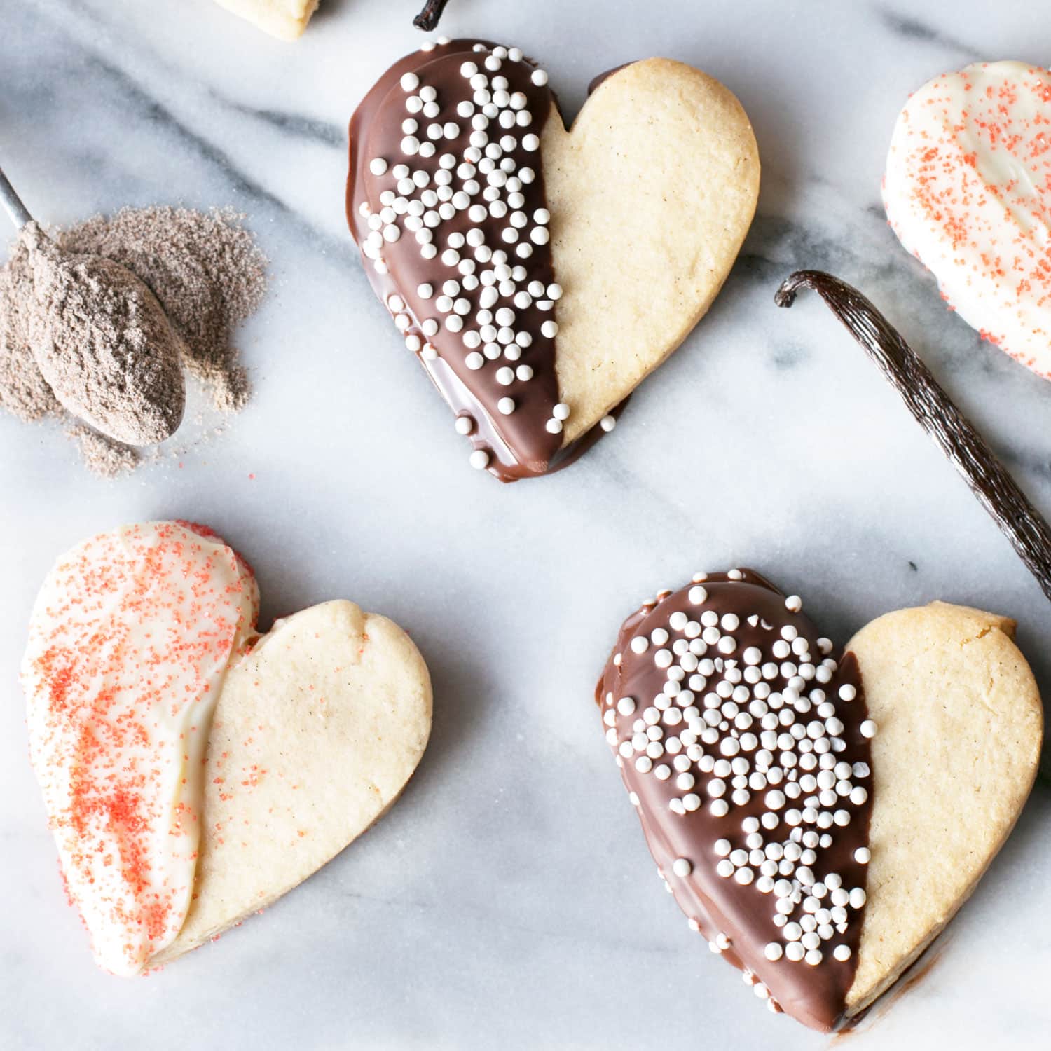 Vanilla Bean Cardamom Sugar Cookies | cakenknife.com