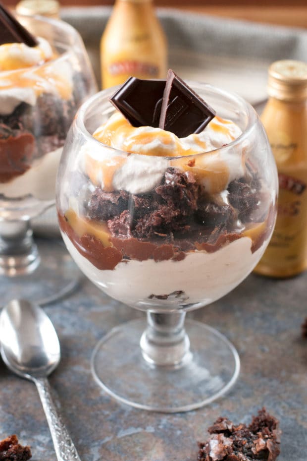 Bailey’s Chocolate Mousse Brownie Parfaits | cakenknife.com #dessert #chocolate