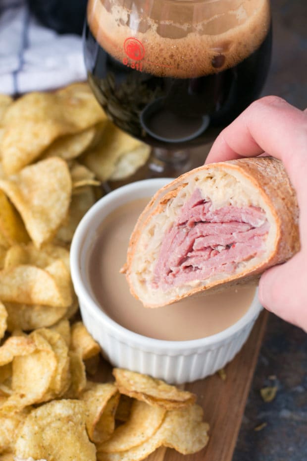 Irish Corned Beef Reuben Wrap | cakenknife.com #sandwich #lunch