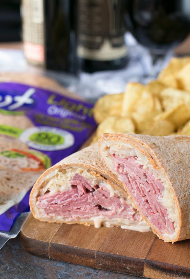 Irish Corned Beef Reuben Wrap | cakenknife.com #sandwich #lunch