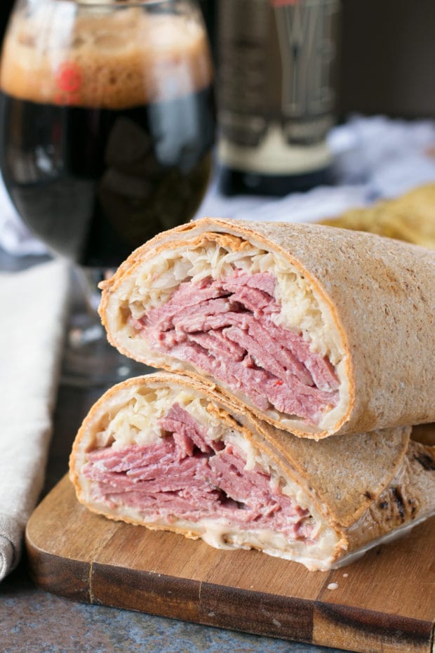 Irish Corned Beef Reuben Wrap | cakenknife.com #sandwich #lunch