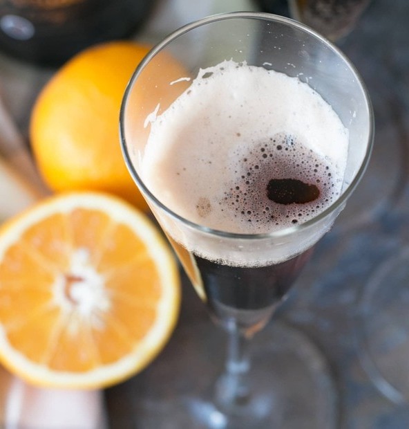 Orange Black Velvet | cakenknife.com #stpatricksday #guinness #cocktail