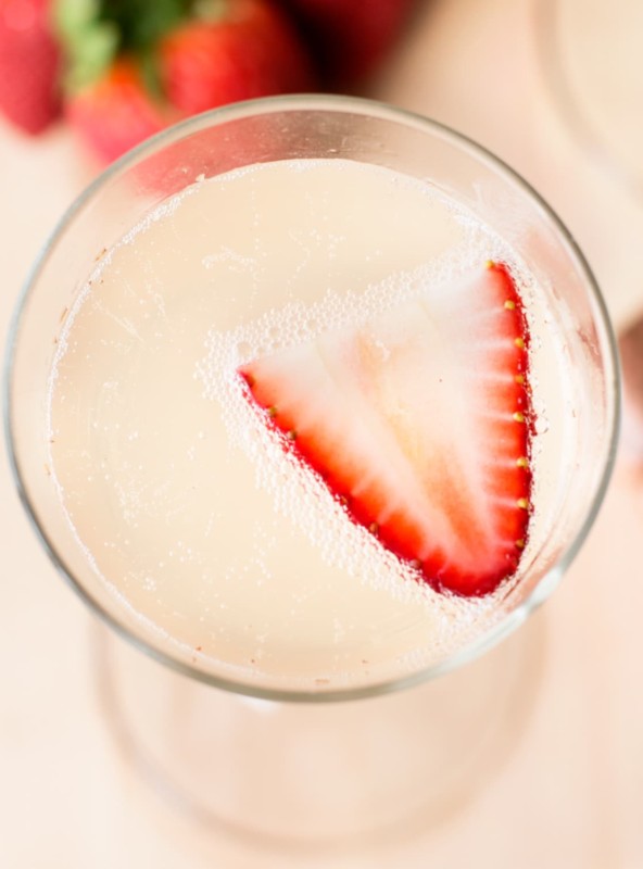 Strawberry Rhubarb Champagne Cocktail | cakenknife.com #spring #drink #brunch