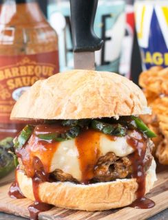 Big 'n Smoky Five Alarm Burger | cakenknife.com @sprouts #burger #grilling #summer #nationalhamburgerday