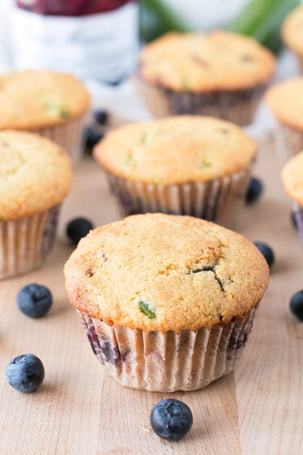 Blueberry Jalapeno Bacon Cornbread Muffins | cakenknife.com #breakfast #brunch