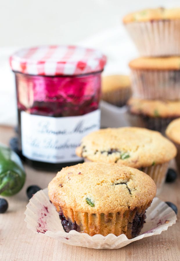 Blueberry Jalapeno Bacon Cornbread Muffins | cakenknife.com #breakfast #brunch