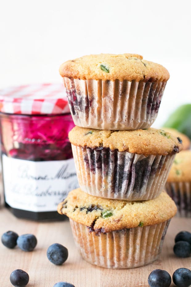 Blueberry Jalapeno Bacon Cornbread Muffins | cakenknife.com #breakfast #brunch