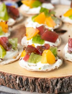 Spicy Heirloom Tomato Whipped Herb Goat Cheese Bites | cakenknife.com #appetizer #cheese