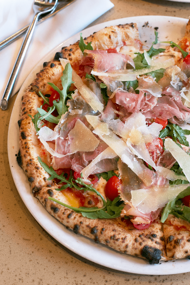 The Ultimate Guide to Denver Pizza and Beer | cakenknife.com #pizza #beer #colorado
