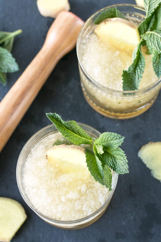 Sparkling Ginger Mint Julep | cakenknife.com #cocktail #Derby #mint