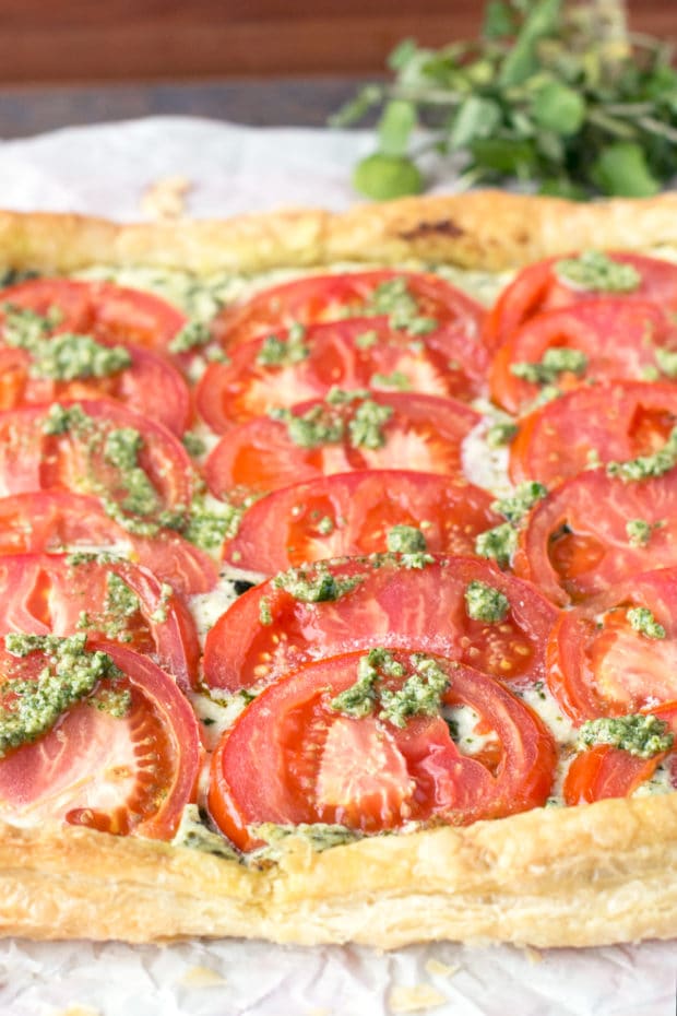 Roasted Tomato, Whipped Herb Ricotta & Watercress Pesto Tart | cakenknife.com #summer #appetizer #easy