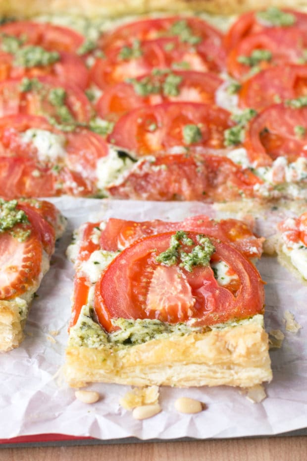 Roasted Tomato, Whipped Herb Ricotta & Watercress Pesto Tart | cakenknife.com #summer #appetizer #easy