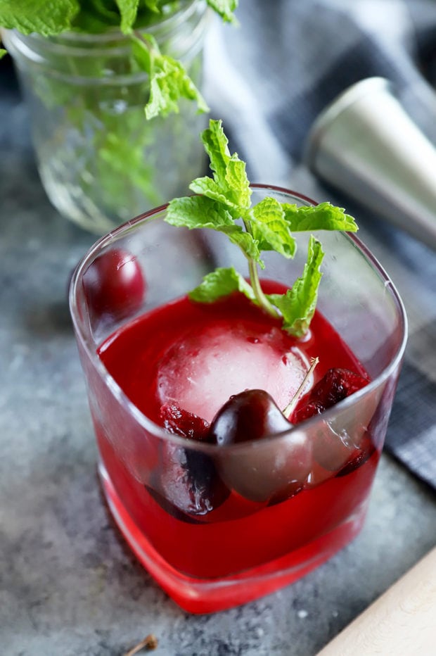 Cherry smash cocktail image