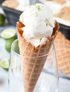 No Churn Key Lime Pie Ice Cream | cakenknife.com #dessert #icecream