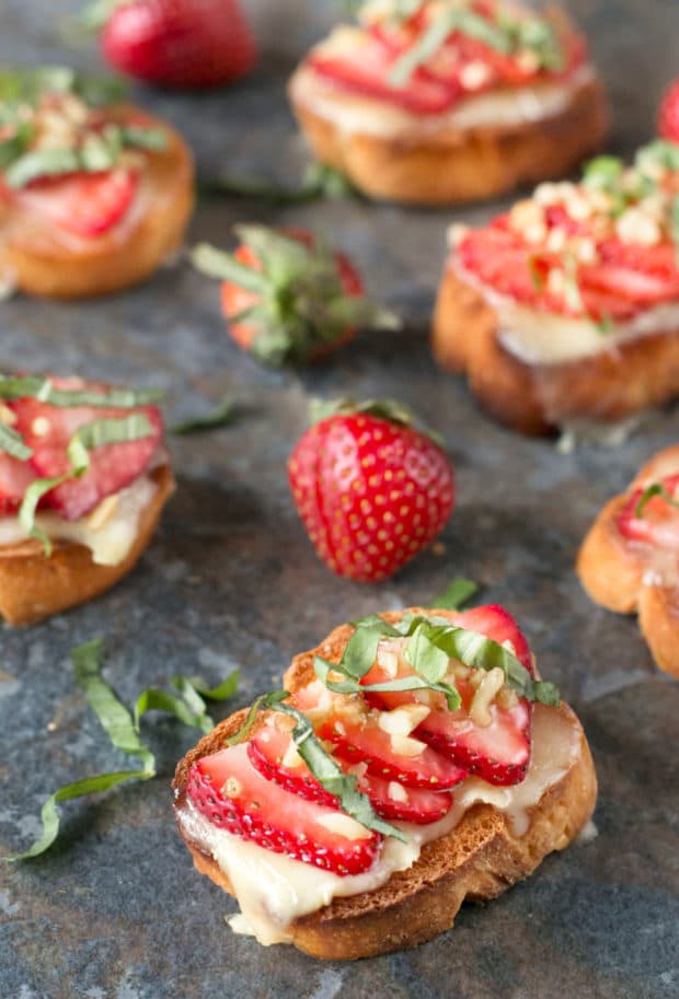 Summer Crostini 3 Ways | cakenknife.com #summer #party #appetizer