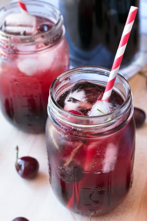 Tart Cherry Fizz | cakenknife.com #cocktail #happyhour