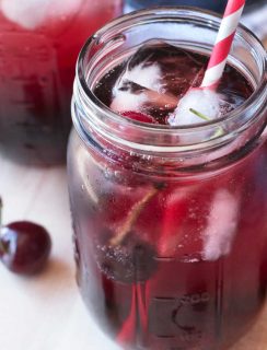 Tart Cherry Fizz | cakenknife.com #cocktail #happyhour